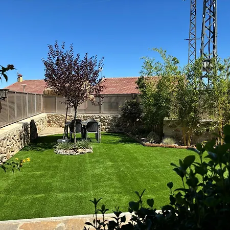 Casitas De Cerezo * Cerezo de Abajo