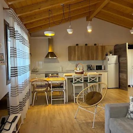 Casitas De Cerezo * Cerezo de Abajo