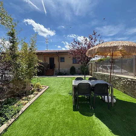 Casitas De Cerezo * Cerezo de Abajo