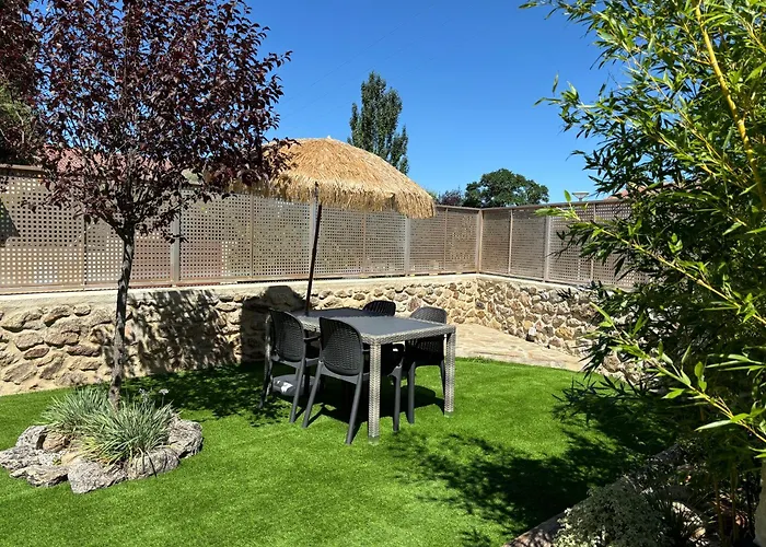 Casitas De Cerezo * Cerezo de Abajo