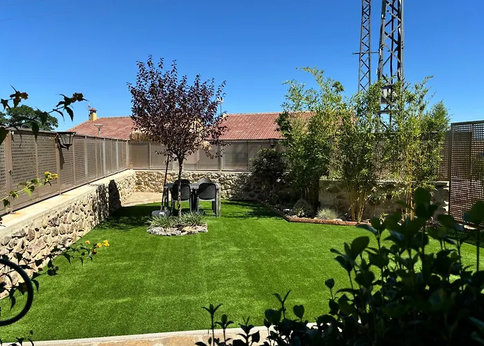 Casitas De Cerezo * Cerezo de Abajo